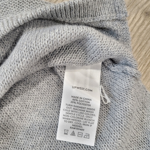 UpWest Gray Knit Sleeveless Top Size Large - Picture 5 of 9